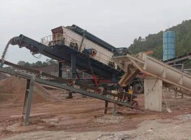 中意移動式建筑垃圾破碎機(jī)亮相商丘 硬實力高顏值獲贊